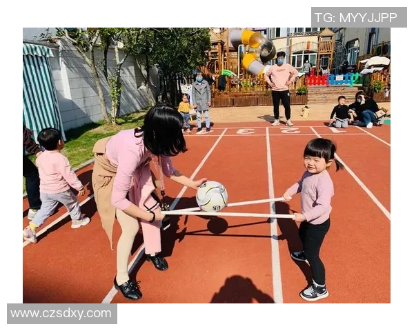 趣味足球游戏带你体验不一样的绿茵场乐趣与激情尽在其中